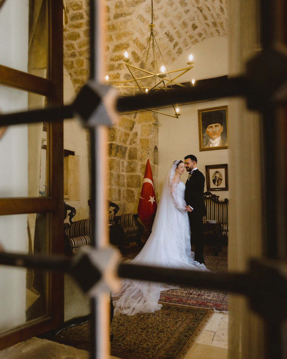 Bir gün biter, hissettirdikleri kalır.