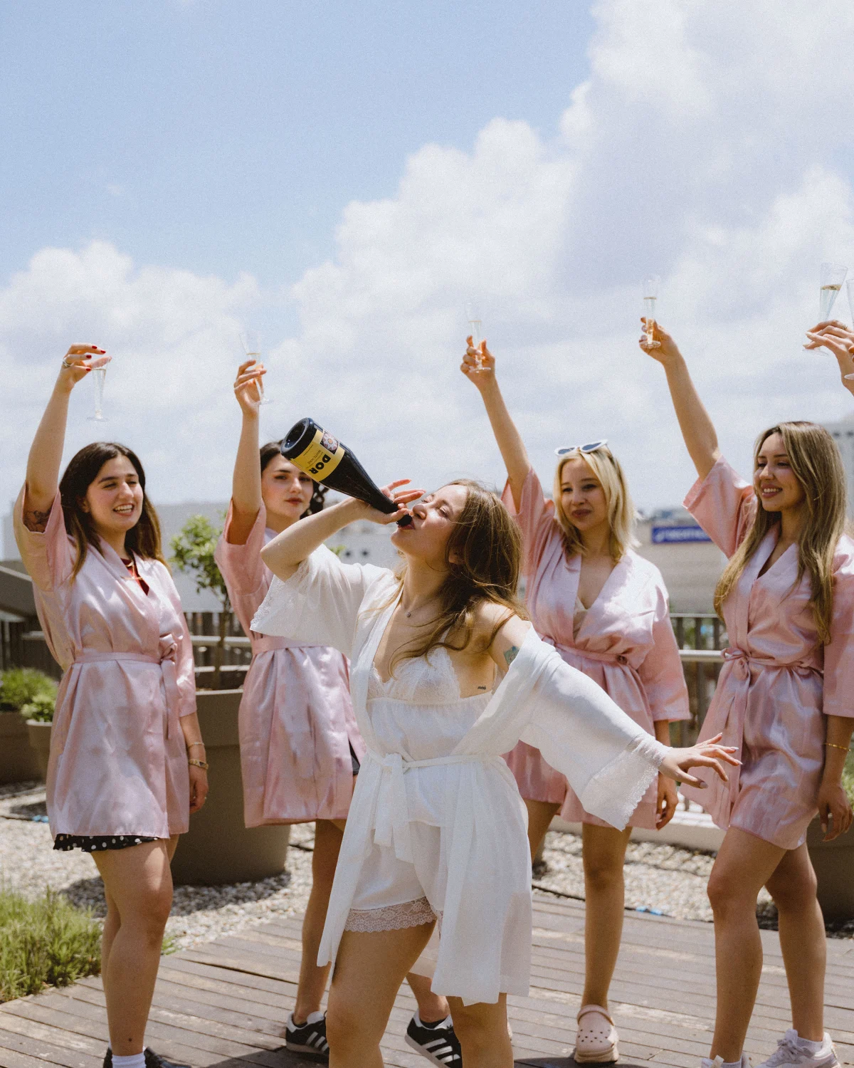 Bir günün içinden, ömür boyu kalacak anlar.